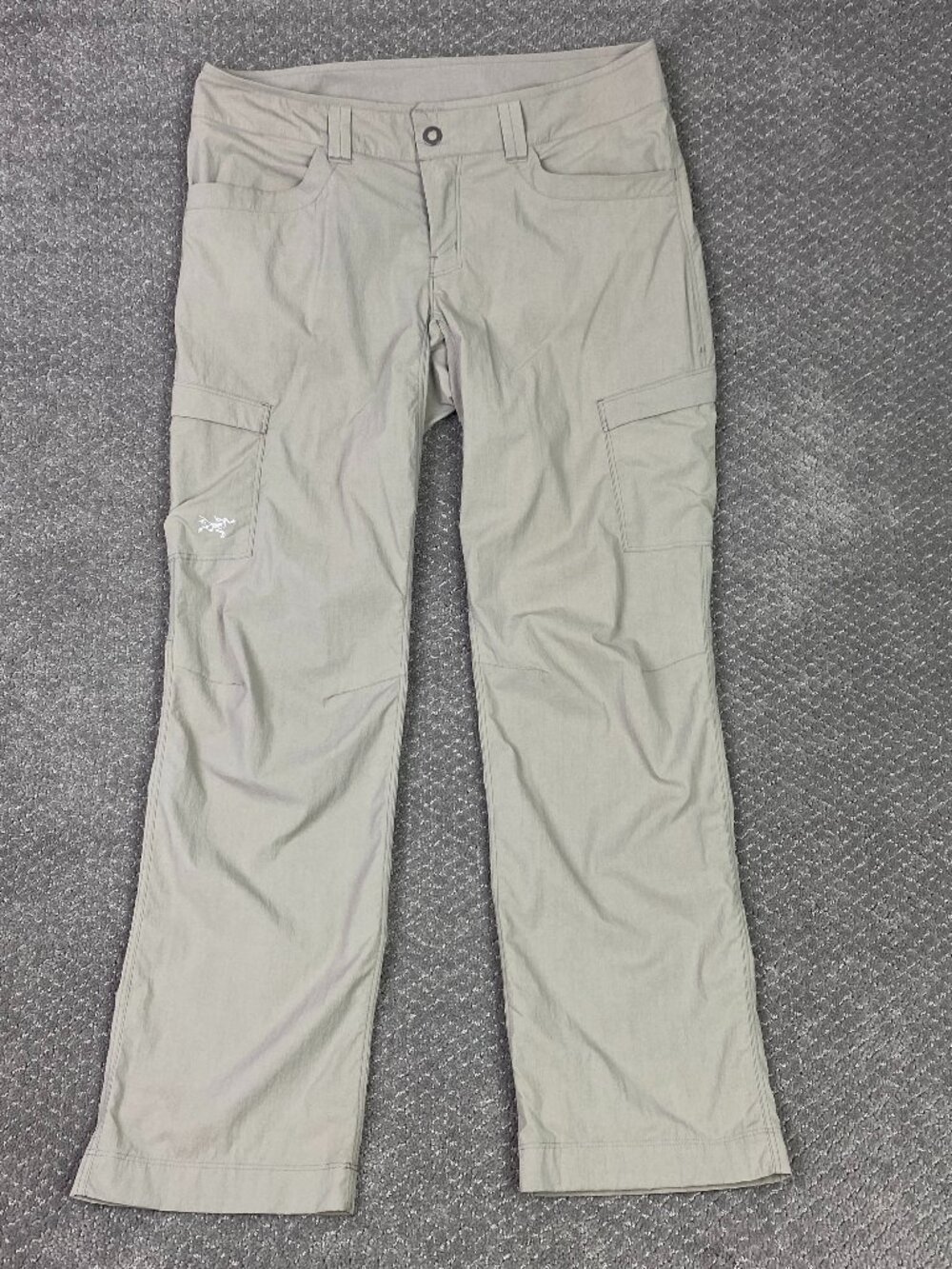 Arcteryx Parapet Pants Womens 6 with 29" inseam Khaki Tan Hiking Gorpcore